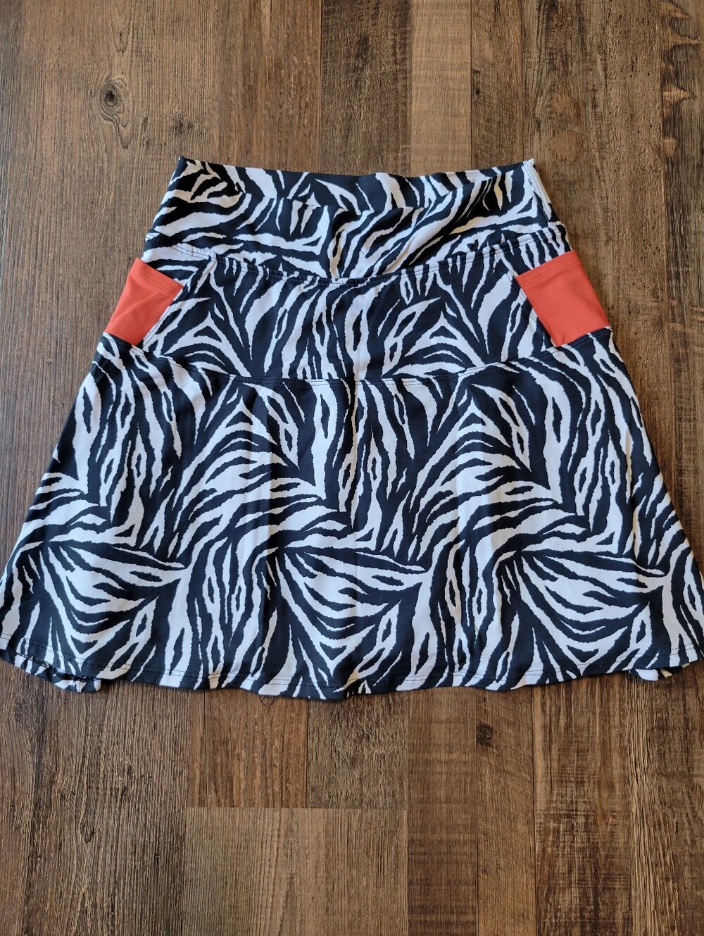 Dona Jo Zebra Print Contrast Colored Pocket Athletic Skirt Skort Built In Shorts